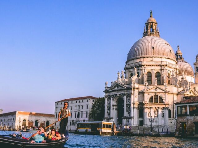 Otobüslü Büyük İtalya ve Yunanistan Masalı Turu