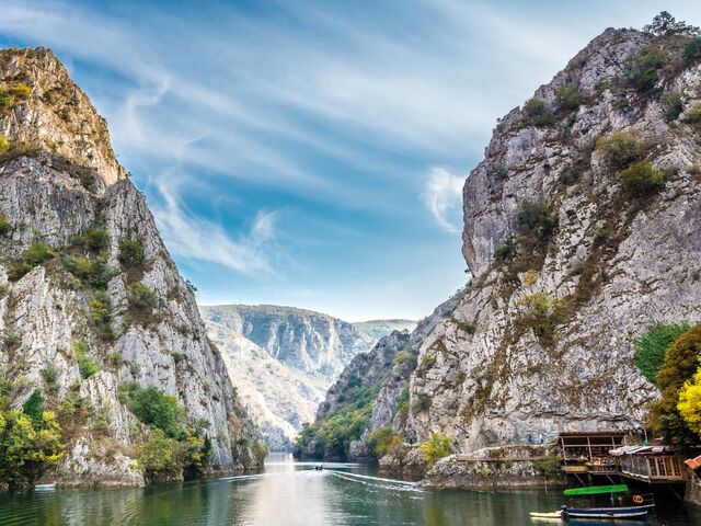 Uçaklı Tiran'lı Büyük Balkan Turu